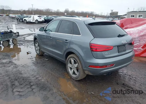 2015 Audi Q3 2.0T Premium Plus z USA, uszkodzony, nr VIN WA1EFCFS1FR005415